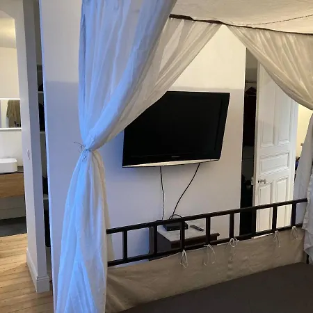 Feriehus Propriete De Coeur De Avec Piscine Et Jardin Partages *