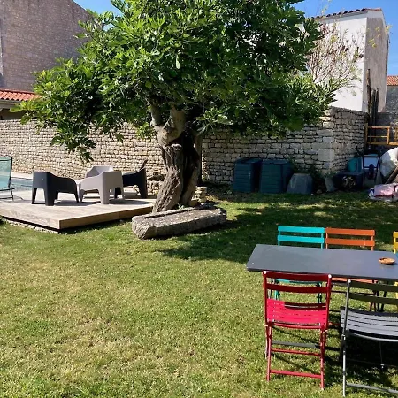 Propriete De Coeur De Avec Piscine Et Jardin Partages Holiday home *