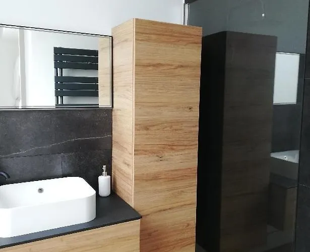 Сasa de vacaciones Propriété De Cœur De Avec Piscine Et Jardin Partagés *